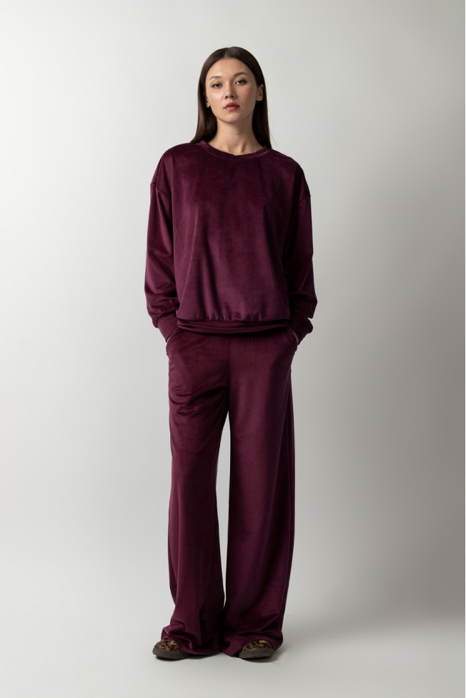 SWEATSHIRT AND JOGGERS SET