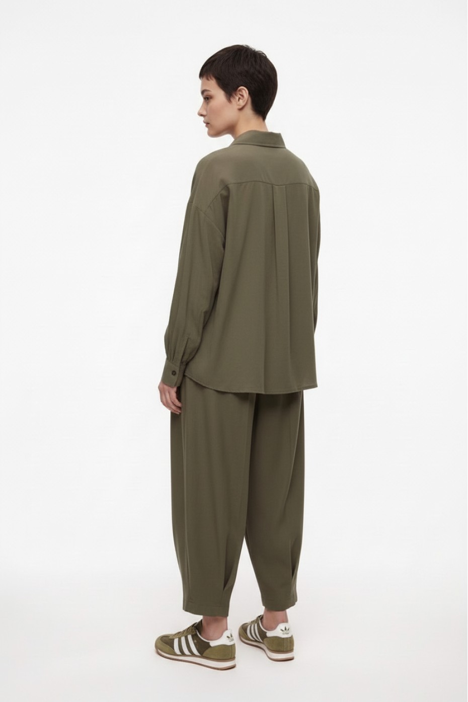 ΠΟΥΚΑΜΙΣΟ ΜΑΚΡΥΜΑΝΙΚΟ OVERSIZED