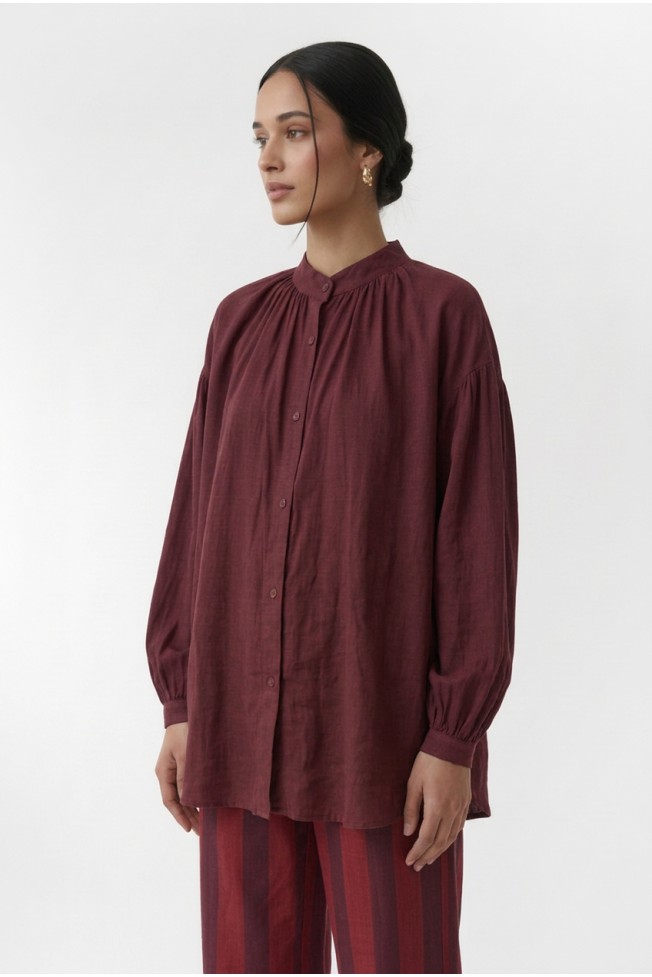ΠΟΥΚΑΜΙΣΟ OVERSIZED ΜΕ ΦΟΥΣΚΩΤΑ ΜΑΝΙΚΙΑ