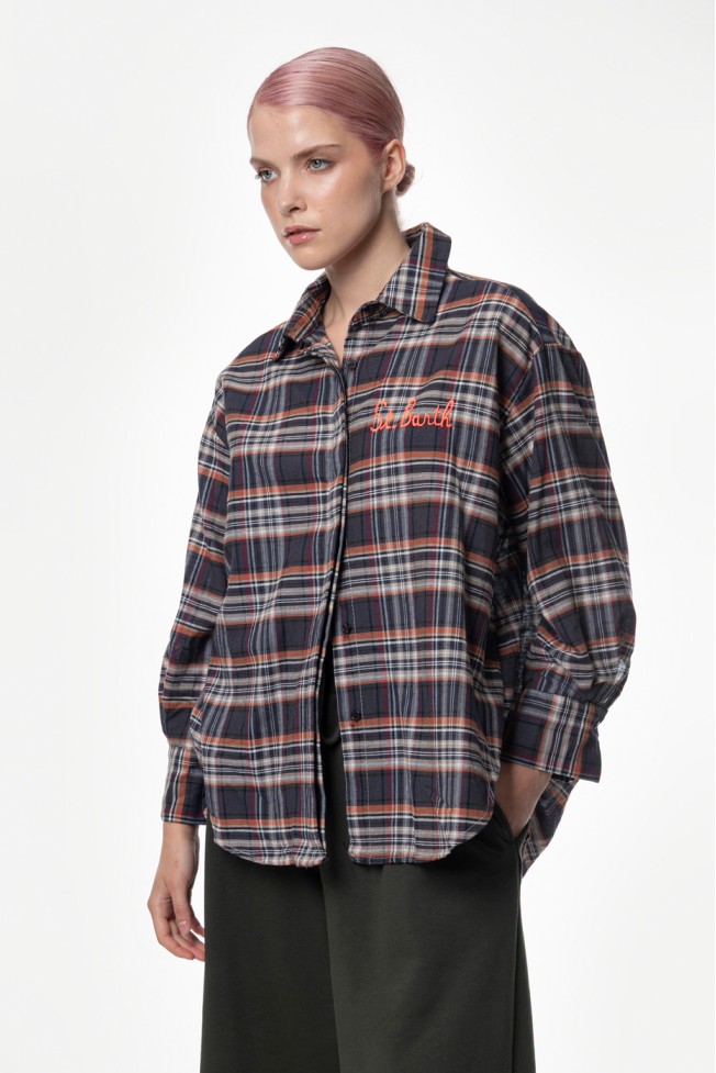 ΠΟΥΚΑΜΙΣΟ ΚΑΡΟ OVERSIZED ΜΕ ΚΕΝΤΗΜΑ