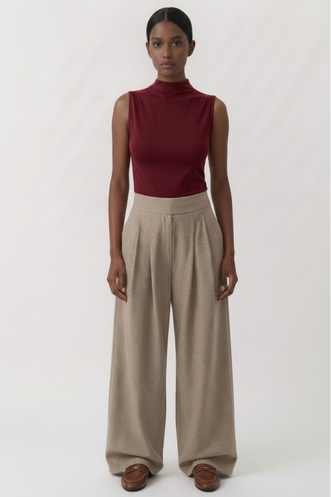 SLEEVELESS BLOUSE WITH LOOP
