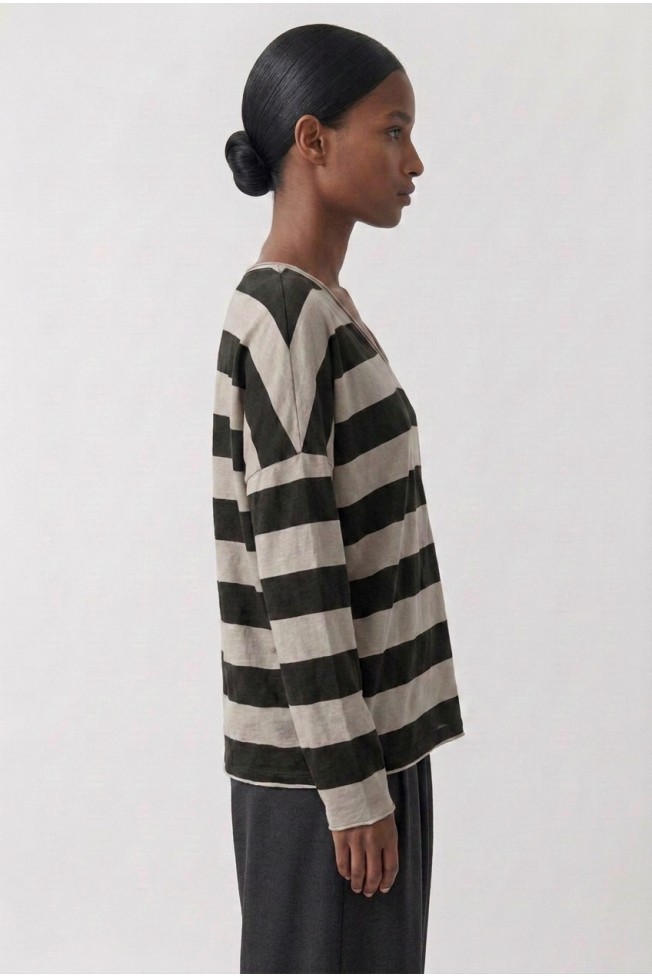 STRIPED V-NECK BLOUSE