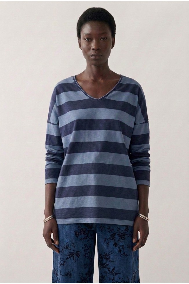 STRIPED V-NECK BLOUSE
