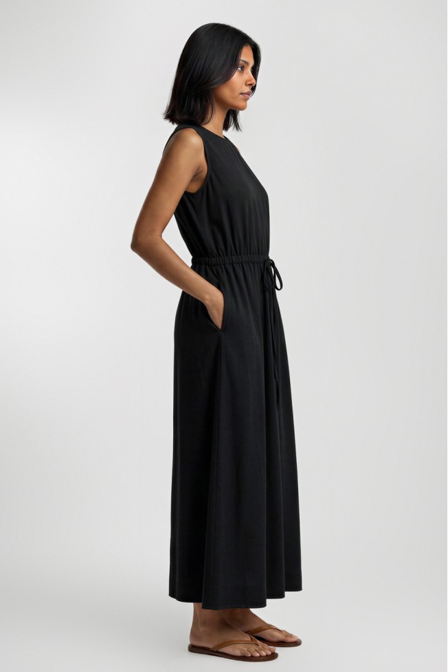 DRESS WITH SLIT BACK