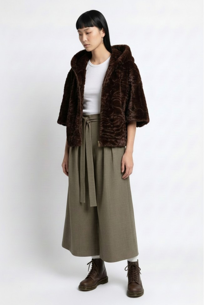 FAUX FUR COAT WITH TROUCAR SLEEVES